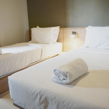 Kanna Stay Surabaya Ngoại thất bức ảnh